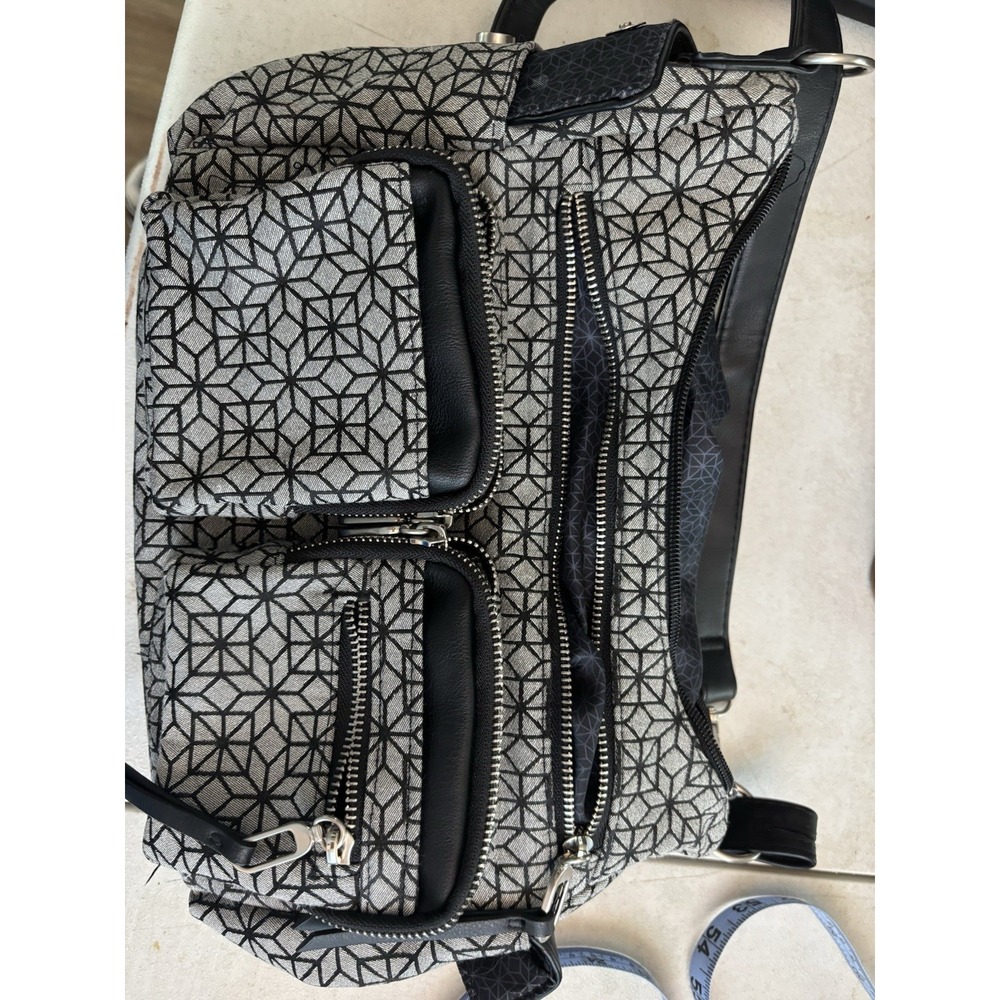 Gray & Black Shoulder Bag/ Crossbody Bag Purse Multiple Pockets EUC‎